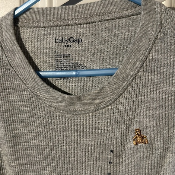 Bundle of 3 gap shirts - Picture 3 of 4